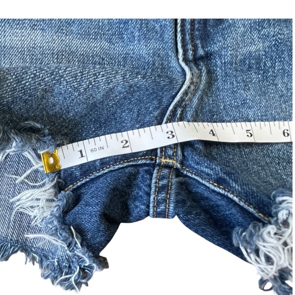 Lucky Brand Mom High Rise Denim Shorts Frayed Hem Button Fly - Size 0/25 - Picture 12 of 15